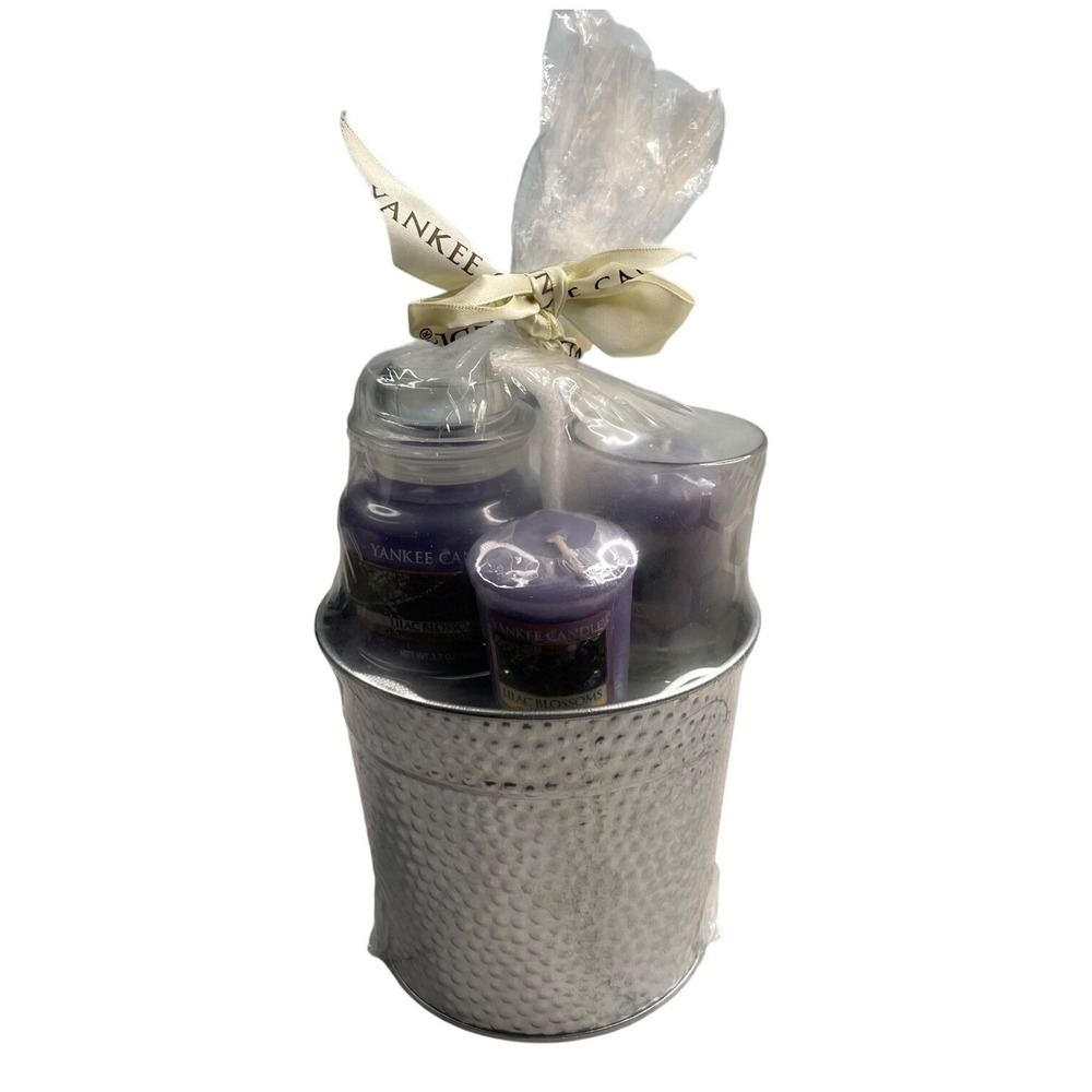 Yankee Candle Lilac Blossoms Gift Set Purple Hammered Metal Bucket 3.7oz Jar Set